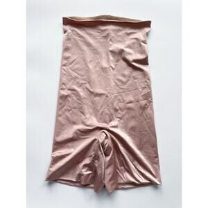 Assets by Spanx Mid Thigh Seamless Shorts Shapewear Tummy and Thigh Control XL